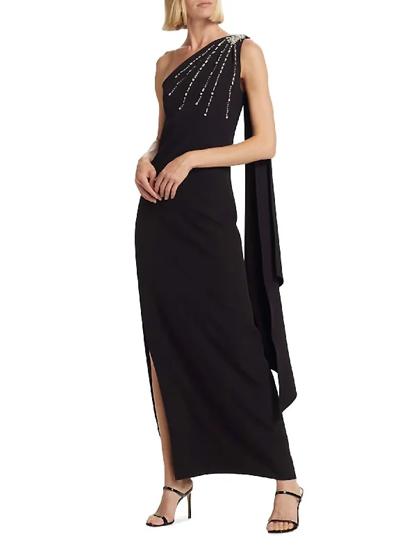 What fabric is best for a prom dress-Leslie Gown In Black