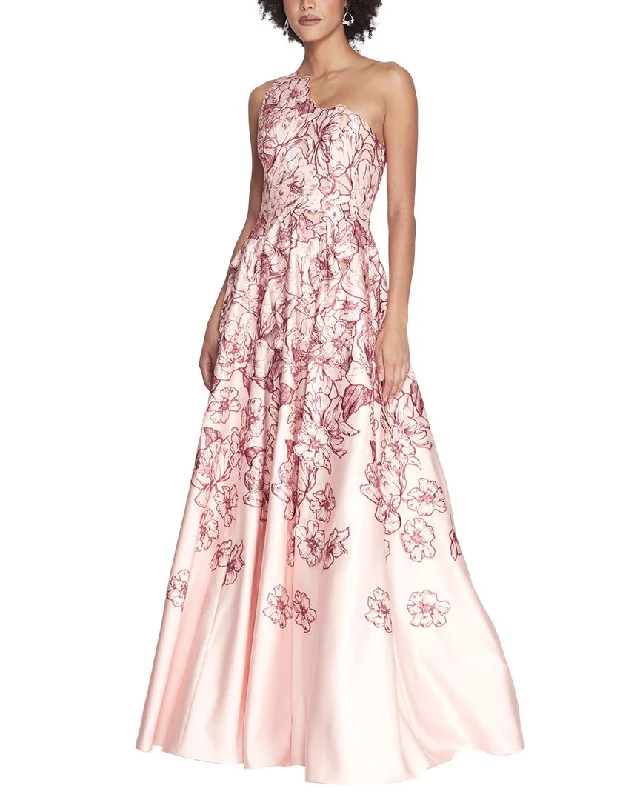 How to pick a prom dress based on your budget-Marchesa Notte Gown