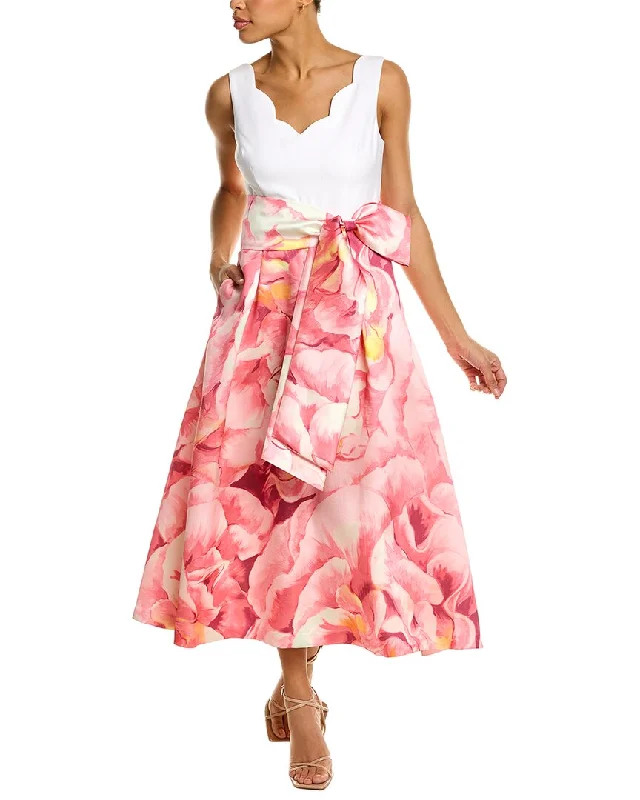 Should you go for a classic or trendy prom dress-Theia Daphne Gown