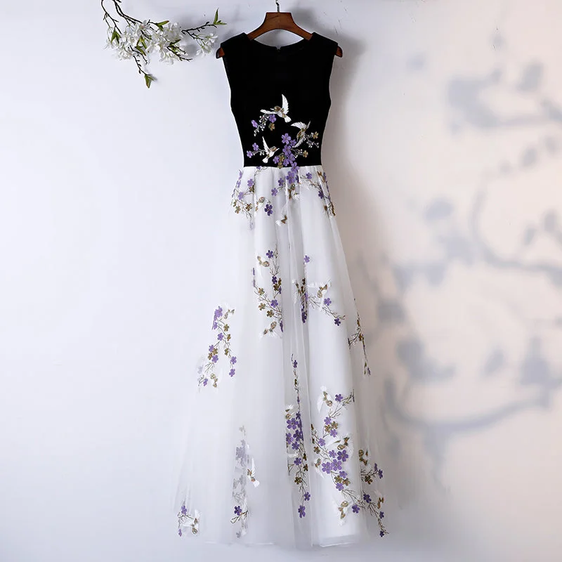 Party Dresses for Virtual Reality EventsBlack and white applique long prom dress, evening dress 8085 Party Dresses for Virtual Reality EventsBlack and white applique long prom dress, evening dress 8085