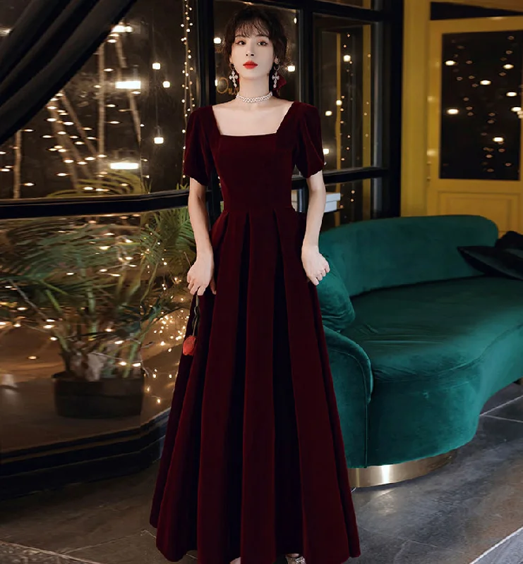 Party Dresses with Zipper ClosureCute velvet short prom dress with bow party dress  8479