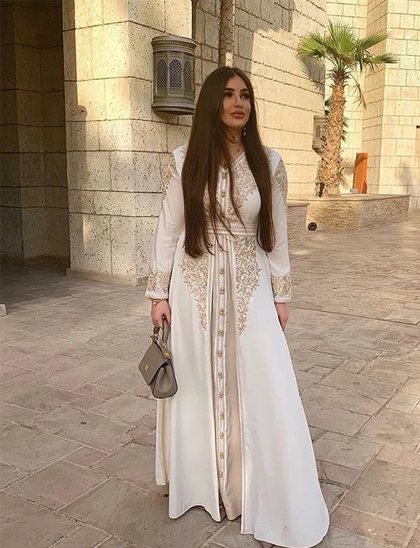 Party Dresses for Art GalleriesBlanc Caftan Marocain avec Broderie