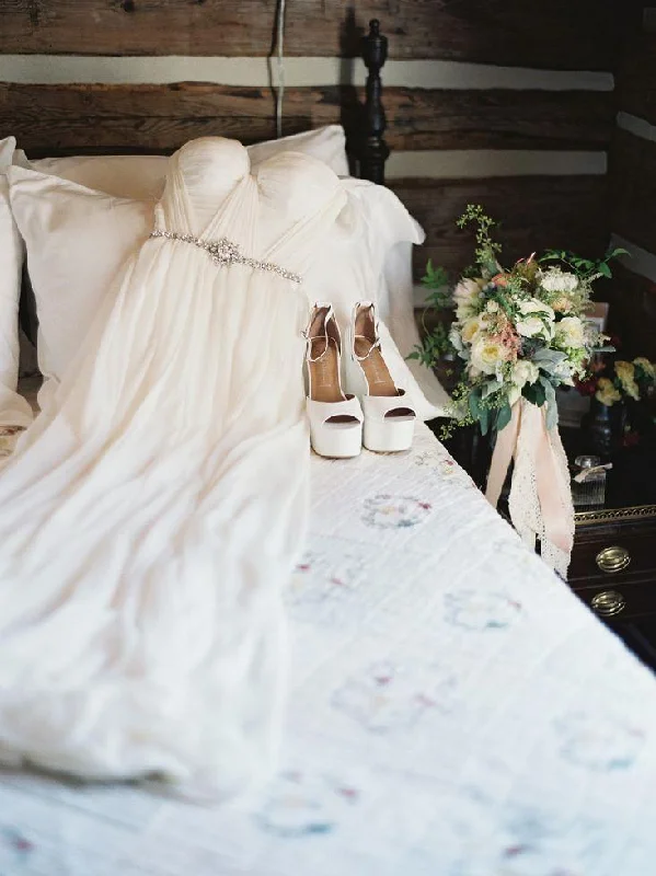 Where to find wedding dresses for a plus-size bride-A-line Off-Shoulder Sweep Train Chiffon Rhine Stone Wedding Dresses ASD26703 Where to find wedding dresses for a plus-size bride-A-line Off-Shoulder Sweep Train Chiffon Rhine Stone Wedding Dresses ASD26703