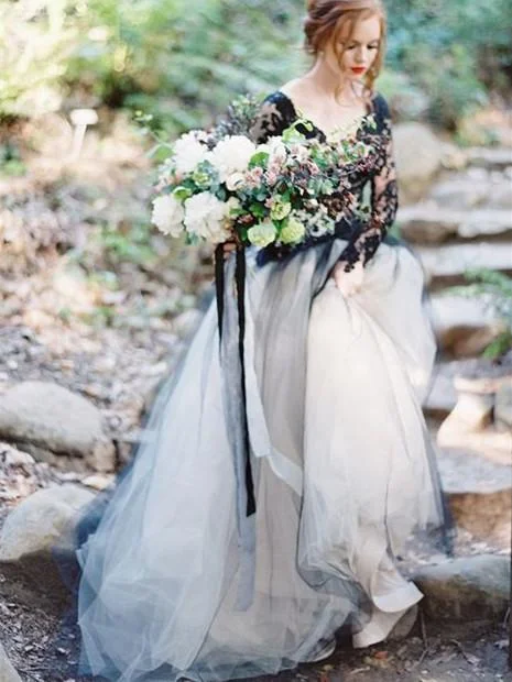 Delicate Tulle V-neck Neckline A-line Wedding Dresses With Appliques WD081