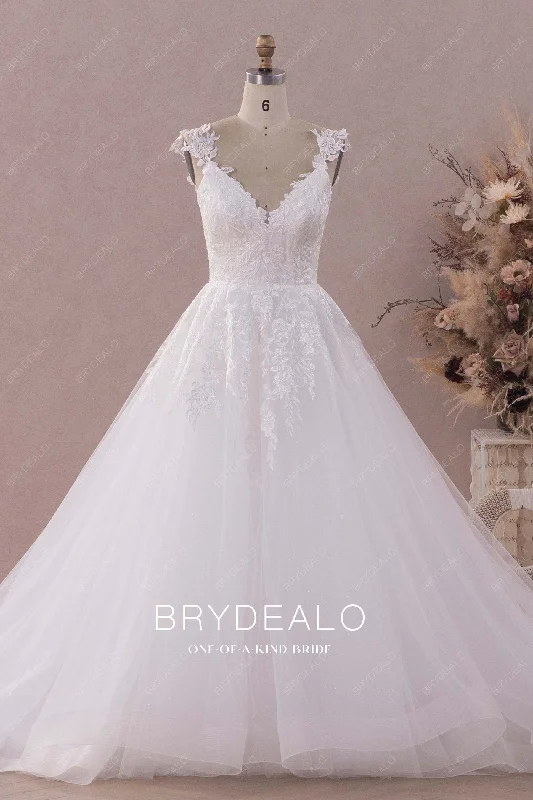 Fairy Tulle Sleeveless Ball Gown Wedding Dress