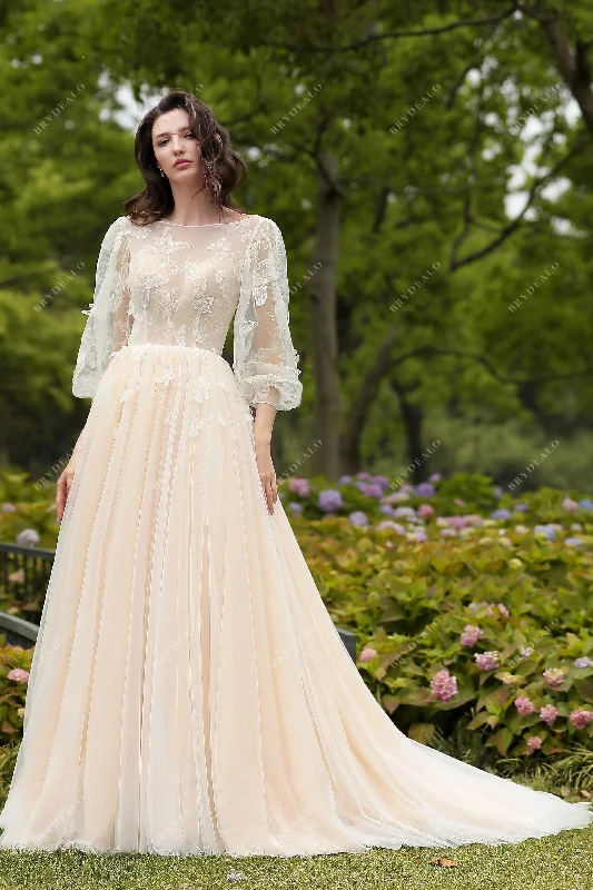 Garden-Colored Wedding Dress with Butterfly Appliques