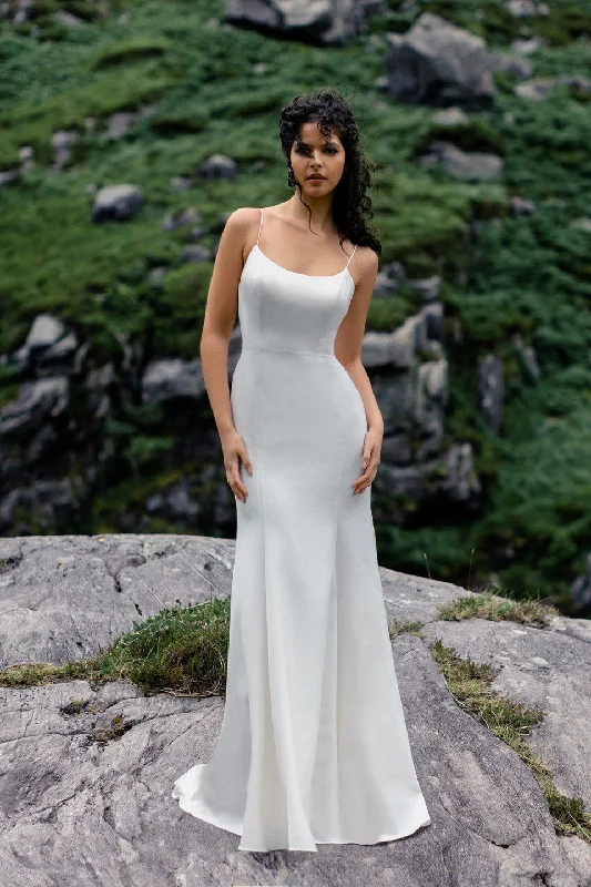 How to pick the best wedding dress silhouette for your body-Kacey | Wilderly Bride