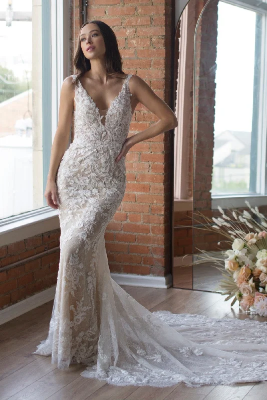 Wedding dresses with simple designs for a minimalist bride-Lucia | Wtoo - Watters