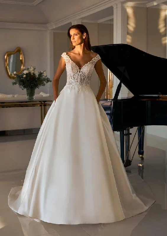 Pronovias: Charleston