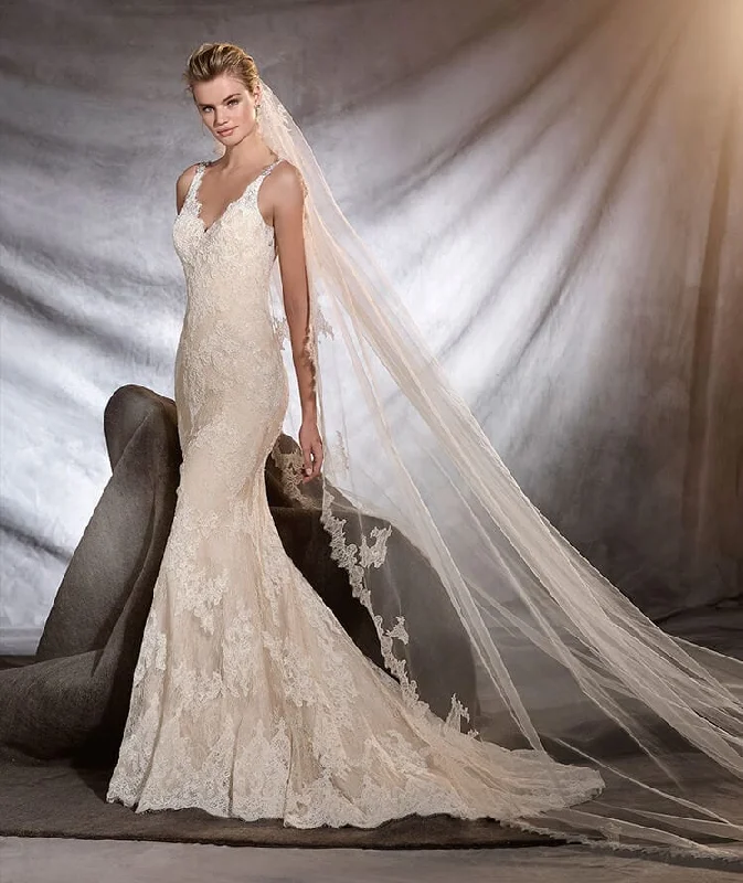 Pronovias: Osera (Clearance)