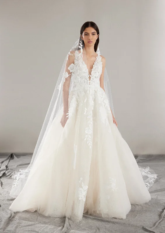 Pronovias: West