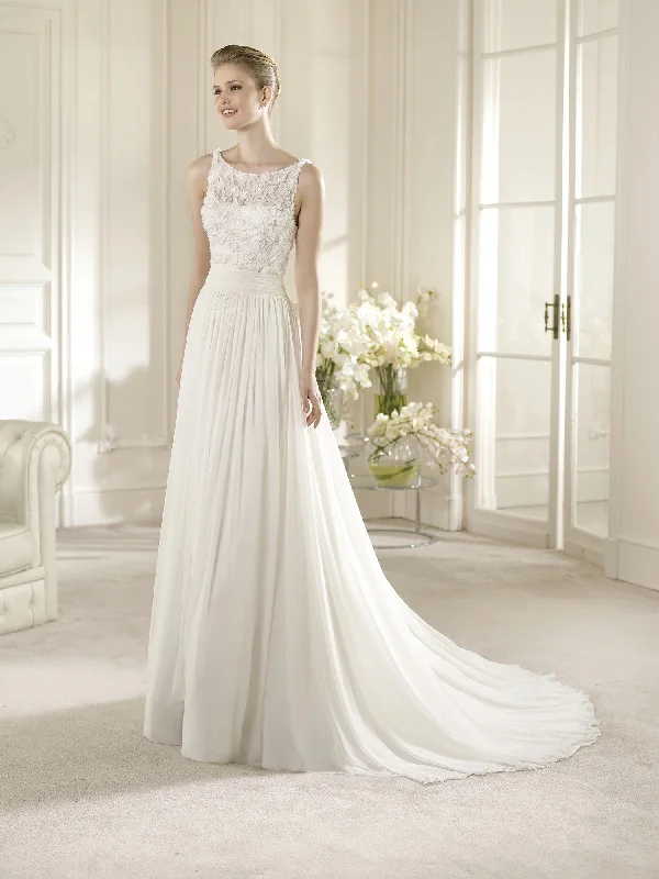 Wedding dresses with subtle elegance for a refined look-San Patrick - Australia Sample Gown Wedding dresses with subtle elegance for a refined look-San Patrick - Australia Sample Gown