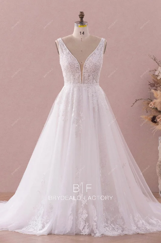 Sleeveless Beaded Plunging Neck Beautiful Lace Wedding Dress