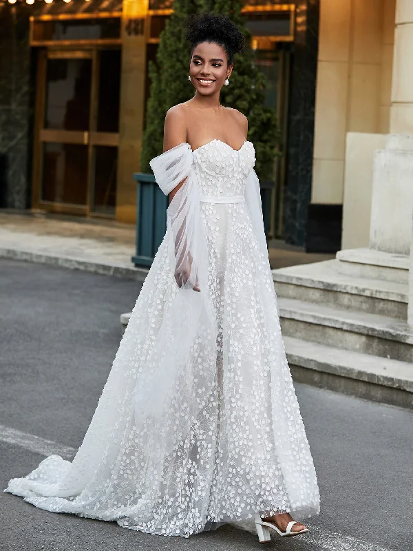 Wedding dresses with fitted designs for a sleek silhouette-Sweetheart Neckline Sleeveless Lace A-Line Wedding Dress Ivory Wedding dresses with fitted designs for a sleek silhouette-Sweetheart Neckline Sleeveless Lace A-Line Wedding Dress Ivory