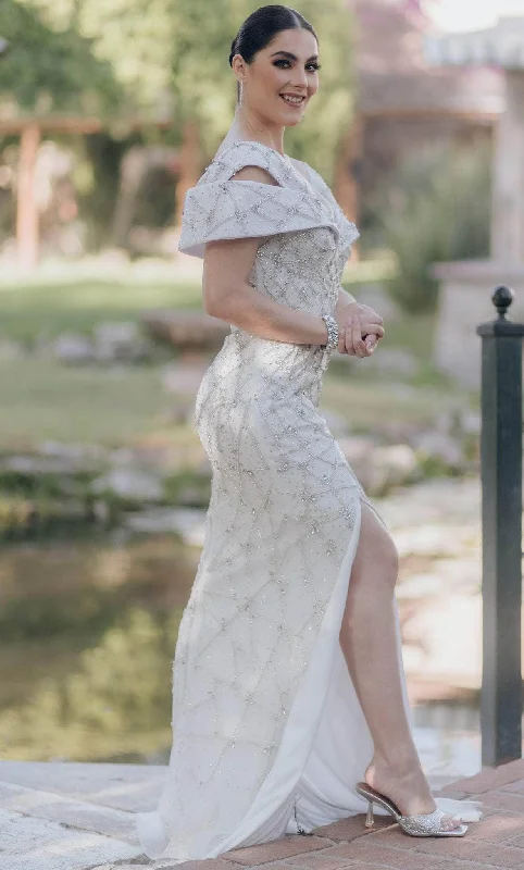 Wedding dresses with detailed beadwork for glamour-Terani Couture 232GL1466 - Beaded Gown Wedding dresses with detailed beadwork for glamour-Terani Couture 232GL1466 - Beaded Gown
