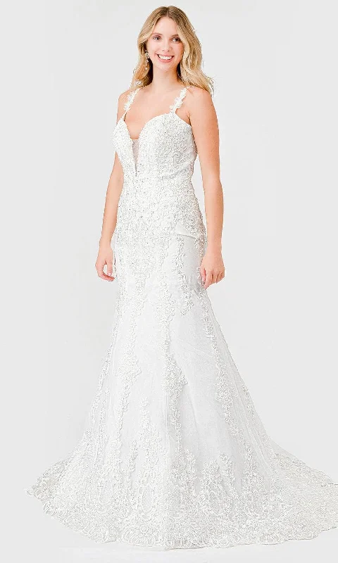 How to accessorize your wedding dress-Trevi Collection MS0009 - Lace Appliqued Trumpet Bridal Dress How to accessorize your wedding dress-Trevi Collection MS0009 - Lace Appliqued Trumpet Bridal Dress