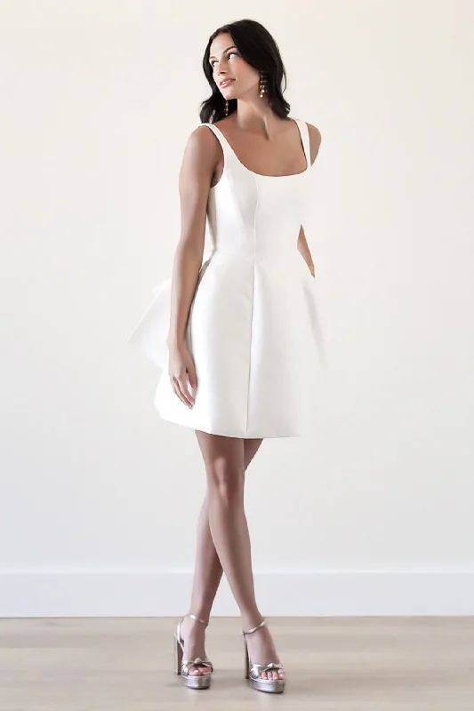 How to choose a wedding dress that flatters your figure-By Watters Little White Dress Crumpet 37320 How to choose a wedding dress that flatters your figure-By Watters Little White Dress Crumpet 37320